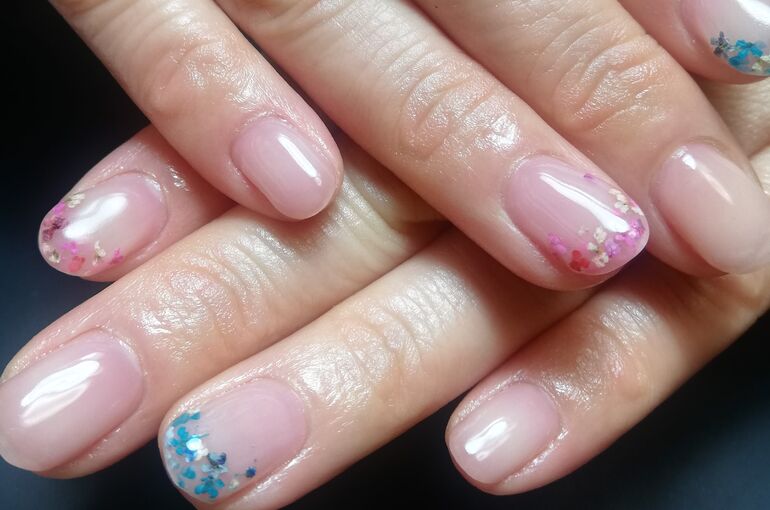 押し花フレンチ 印西市 ネイルサロン Newデザイン 手元の輝きを長持ちさせるハンドケア方法などをご提供します 印西のネイルサロン Manoa Nail