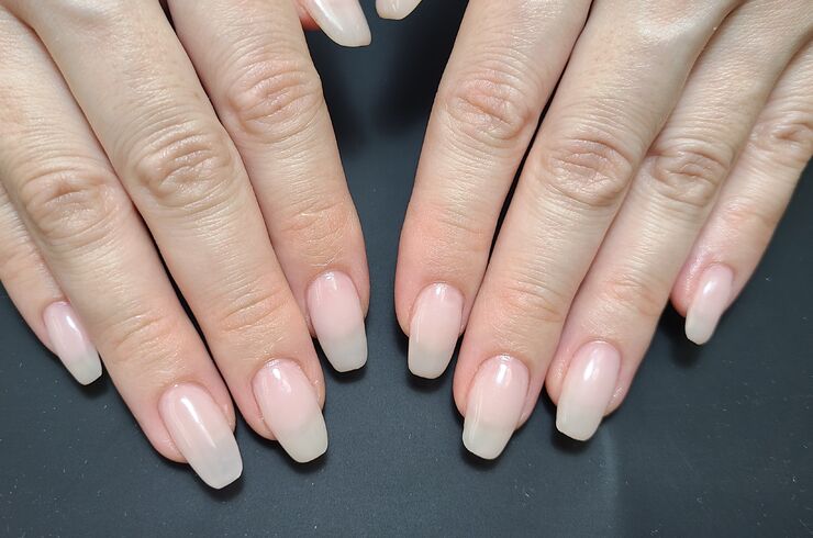 大人ベージュ　ワンカラー