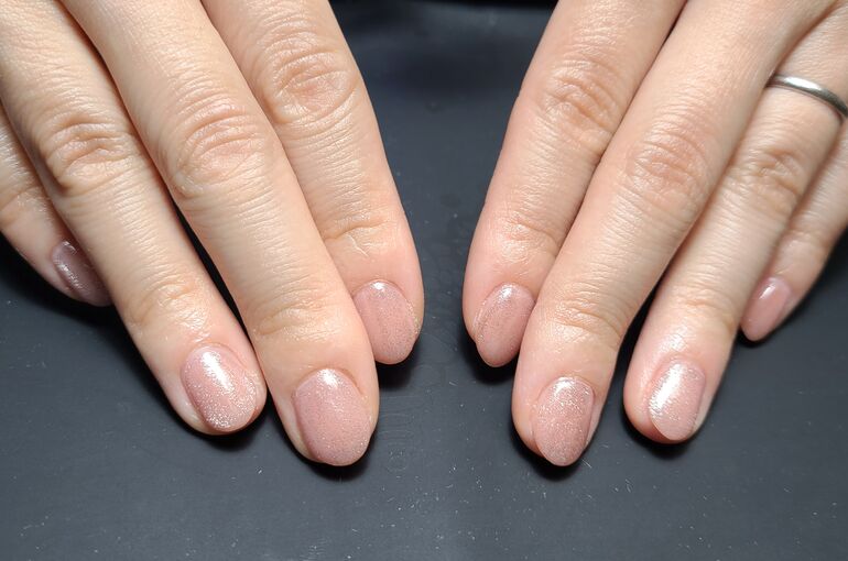 ワンカラー オフィスネイル 印西ネイルサロン Newデザイン 手元の輝きを長持ちさせるハンドケア方法などをご提供します 印西のネイルサロン Manoa Nail