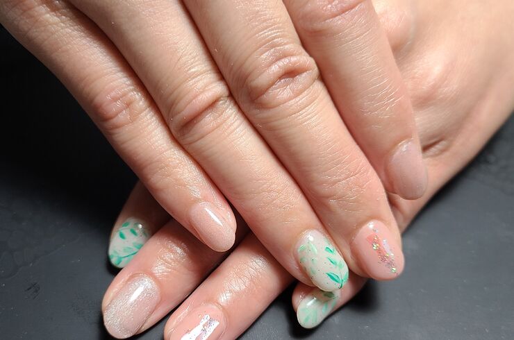 ボタニカルネイル