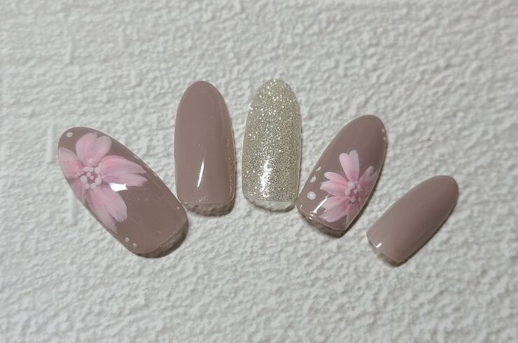 桜ネイル