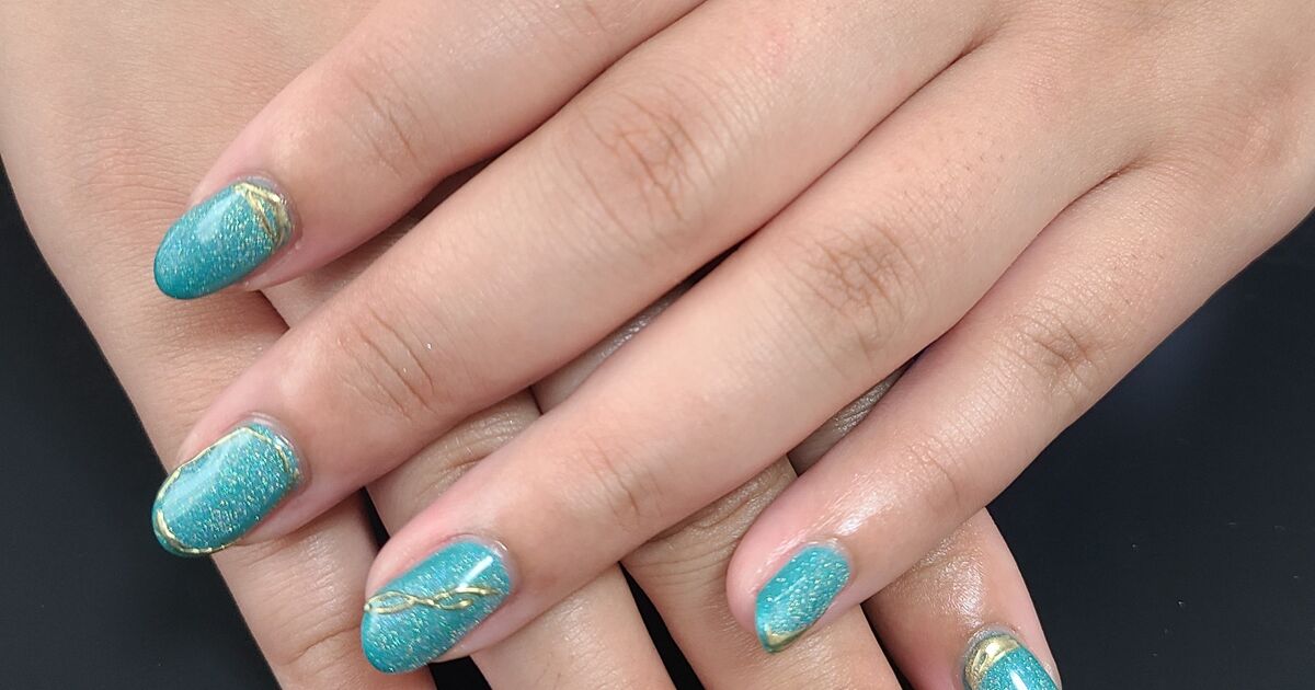 ターコイズブルー 夏カラー 印西市ネイルサロン Newデザイン 手元の輝きを長持ちさせるハンドケア方法などをご提供します 印西のネイルサロン Manoa Nail