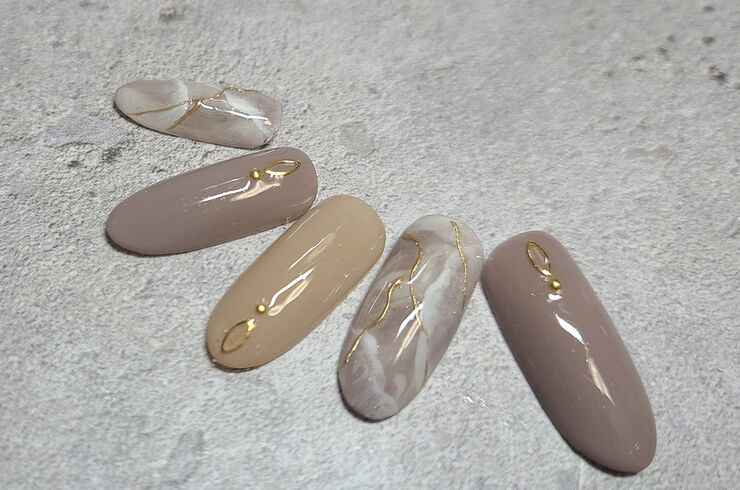 秋ニュアンスネイル