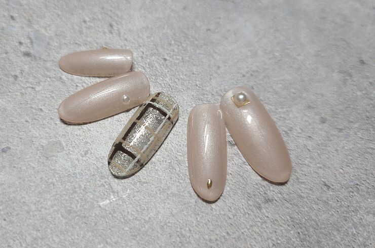 チェックネイル